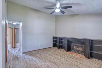 724 Peregrine Dr in Norman, OK - Building Photo - Building Photo