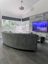 1371 Bayview Cir in Weston, FL - Building Photo - Building Photo
