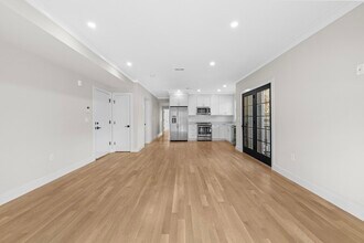 279 Lamartine St, Unit 1A in Boston, MA - Foto de edificio - Building Photo