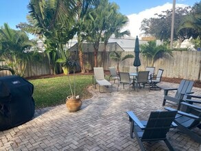 309 NE 16th St, Unit # 4 in Fort Lauderdale, FL - Foto de edificio - Building Photo