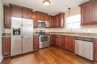 8427 Manor Farm Dr in Murfreesboro, TN - Building Photo - Building Photo