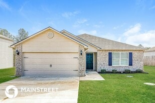 136 Hunters Cv in Odenville, AL - Building Photo