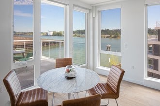 Rivage in Portland, OR - Foto de edificio - Building Photo