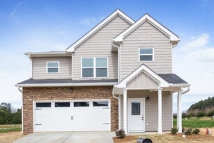 22 Castlemoor Loop in Adairsville, GA - Building Photo