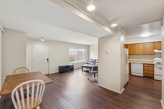 4833 Berwyn House Rd in College Park, MD - Building Photo - Building Photo