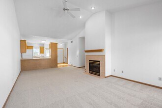 The Viroqua at Pine Ridge Townhomes in Fitchburg, WI - Building Photo - Building Photo