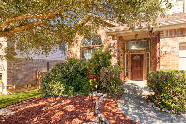 419 Coyanosa Falls in San Antonio, TX - Foto de edificio - Building Photo