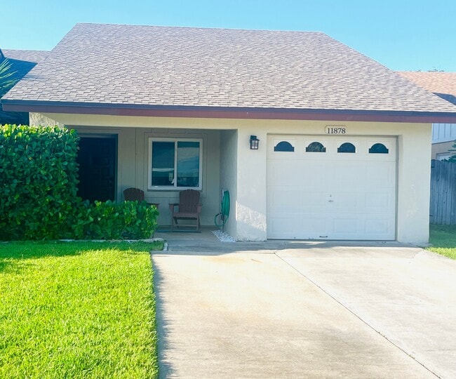 11878 Suellen Cir