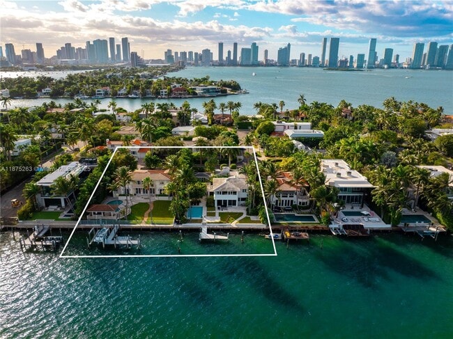 property at 617-625 E Dilido Dr