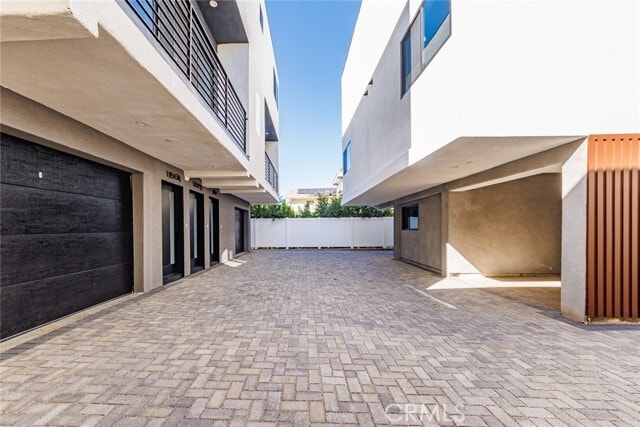 1859 1/2 S Crenshaw Blvd in Los Angeles, CA - Building Photo - Building Photo