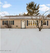 123 Village Dr in Barnegat Township, NJ - Building Photo