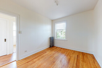 3012 W Warren Blvd in Chicago, IL - Building Photo - Building Photo