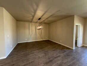 328 Ranger St in Wolfforth, TX - Foto de edificio - Building Photo