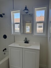 1005 N Buena Vista St, Unit 1007 in Burbank, CA - Foto de edificio - Building Photo