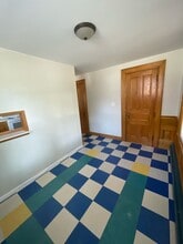 110 Woodward St, Unit Lower Level in Ypsilanti, MI - Foto de edificio - Building Photo