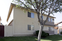 1033 Mission Dr in Costa Mesa, CA - Building Photo - Building Photo