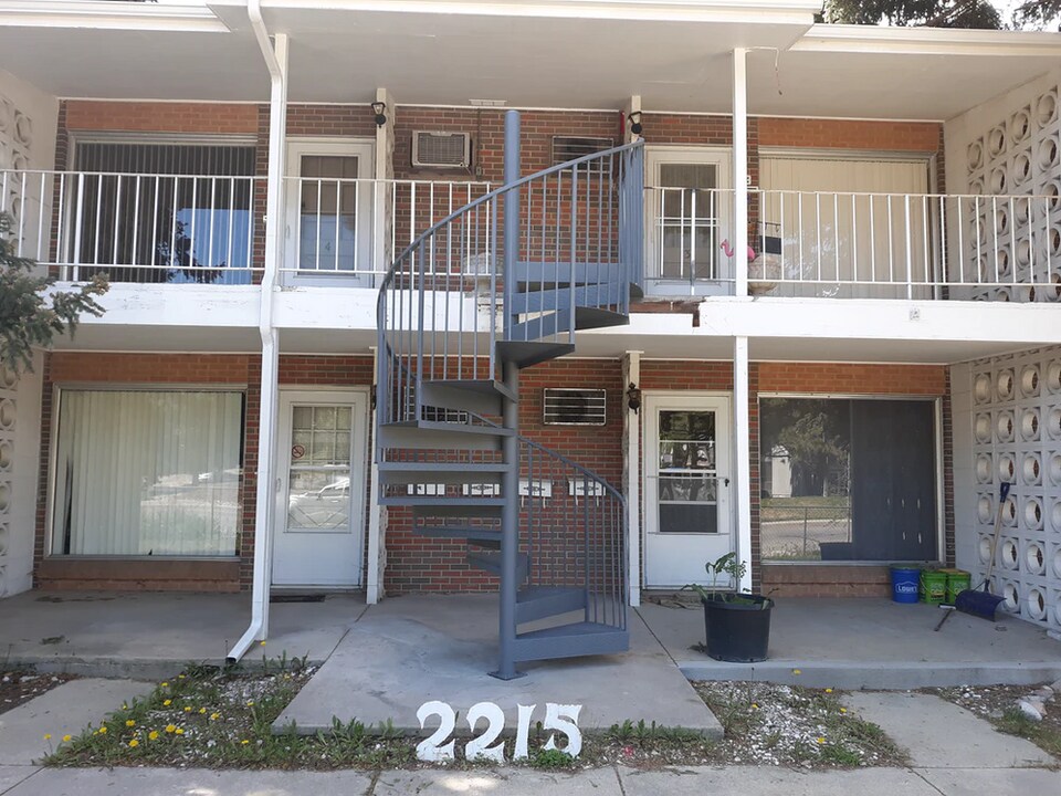 2215 Lelaray St, Unit 4 Photo