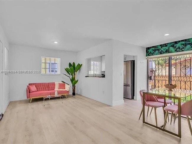 1011 NW 23rd Ave in Miami, FL - Building Photo - Building Photo