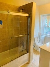 145 Carpenter Ave, Unit 5 in Sea Cliff, NY - Foto de edificio - Building Photo