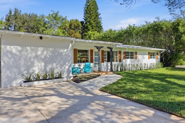 property at 1147 Shady Rest Ln