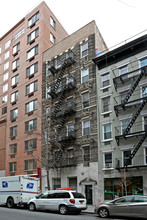 139 E 13th St in New York, NY - Building Photo - Building Photo