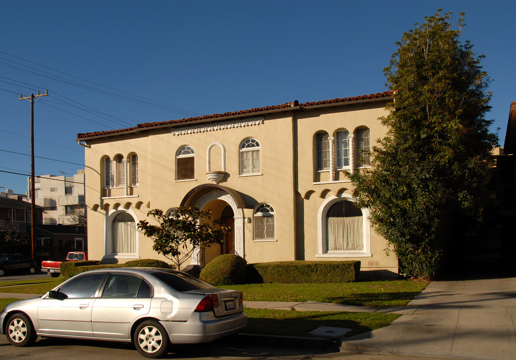 865 S Shenandoah St in Los Angeles, CA - Building Photo