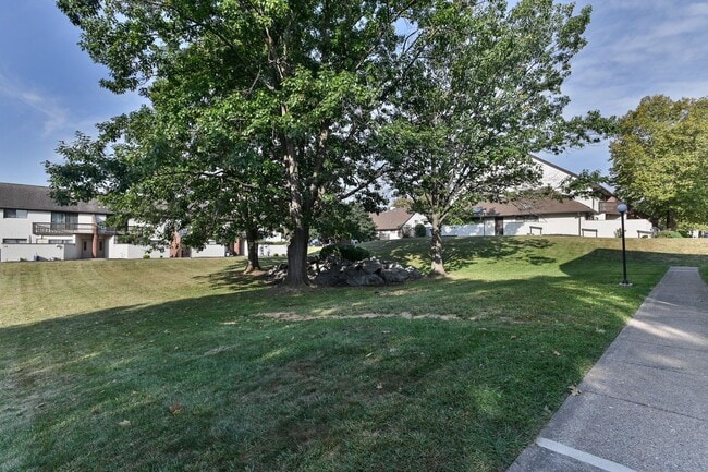 1073 Lancaster Blvd in Mechanicsburg, PA - Building Photo - Building Photo