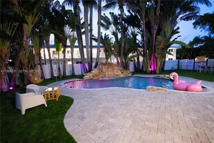 1435 Grant St in Hollywood, FL - Building Photo