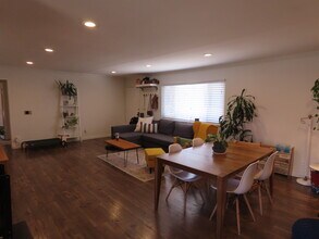 11337 Nebraska Ave, Unit 304 in Los Angeles, CA - Building Photo - Building Photo