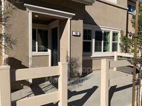 28385 Oriole Way in Murrieta, CA - Building Photo - Building Photo