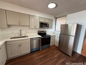 500 University Ave in Honolulu, HI - Building Photo - Building Photo