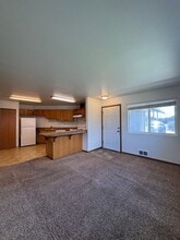 907 E White Birch Ave in Ellensburg, WA - Building Photo - Building Photo