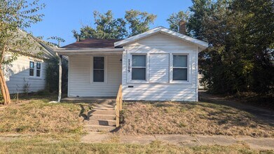 1109 Cedar St in South Bend, IN - Building Photo - Building Photo