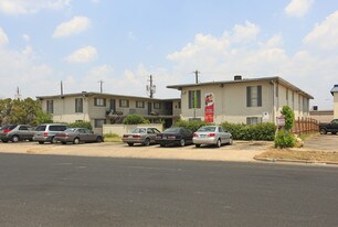 Gault Street Apartments in Austin, TX - Building Photo