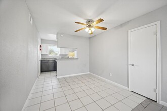 3113 Falk Ct in La Porte, TX - Building Photo - Building Photo
