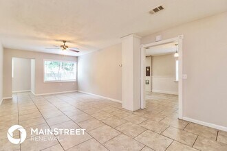 4710 5th St in Zephyrhills, FL - Building Photo - Building Photo