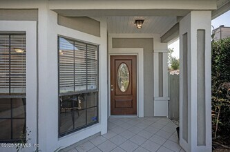 2958 Lantana Lakes Dr E in Jacksonville, FL - Foto de edificio - Building Photo