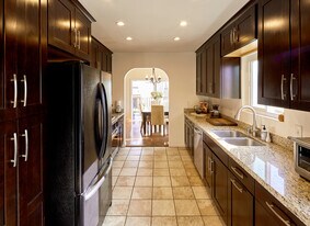 817 10th St in Santa Monica, CA - Building Photo