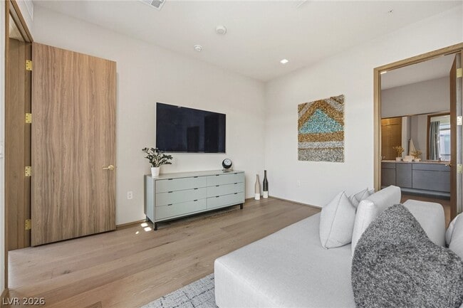 8475 Michael Cherry Ave