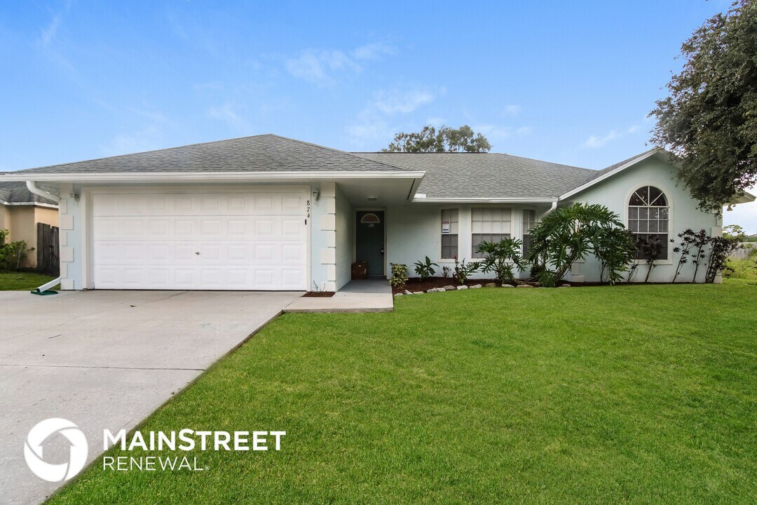 874 Altona St NW in Palm Bay, FL - Building Photo