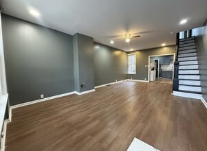 5128 Ogden St in Philadelphia, PA - Building Photo - Building Photo