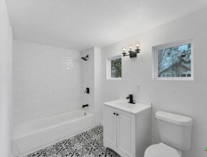 414 Ellis St in Seguin, TX - Building Photo - Building Photo