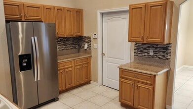 3998 SW Bamberg St in Port St. Lucie, FL - Building Photo - Building Photo