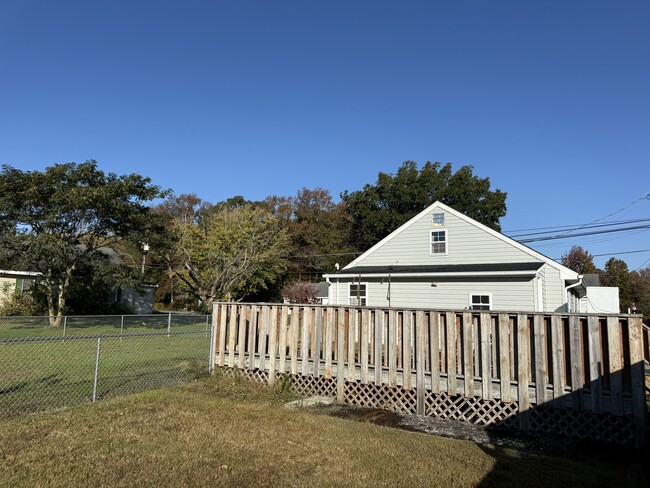 33243 Old Ocean City Rd in Parsonsburg, MD - Building Photo - Building Photo