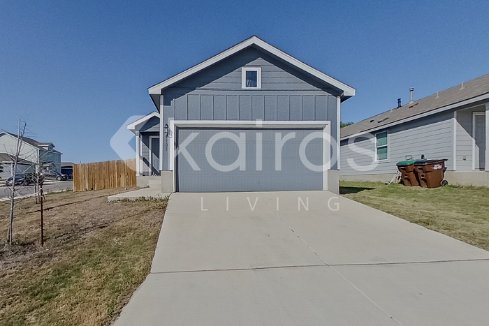 4105 Waterfall Cv in San Antonio, TX - Building Photo