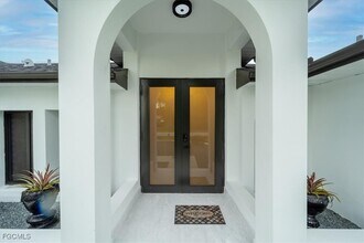 3728 SE 18th Ave in Cape Coral, FL - Building Photo - Building Photo