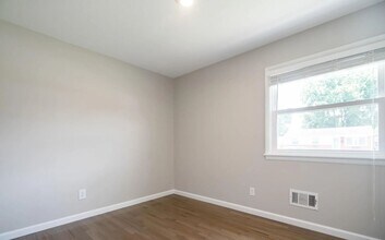 4111 Spyglass Ct in Louisville, KY - Building Photo - Building Photo