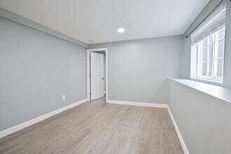 8 Tappan St-Unit -8 Tappan St. Studio #1 in Providence, RI - Building Photo - Building Photo