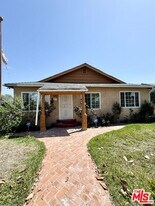 14702 Studebaker Rd in Norwalk, CA - Building Photo