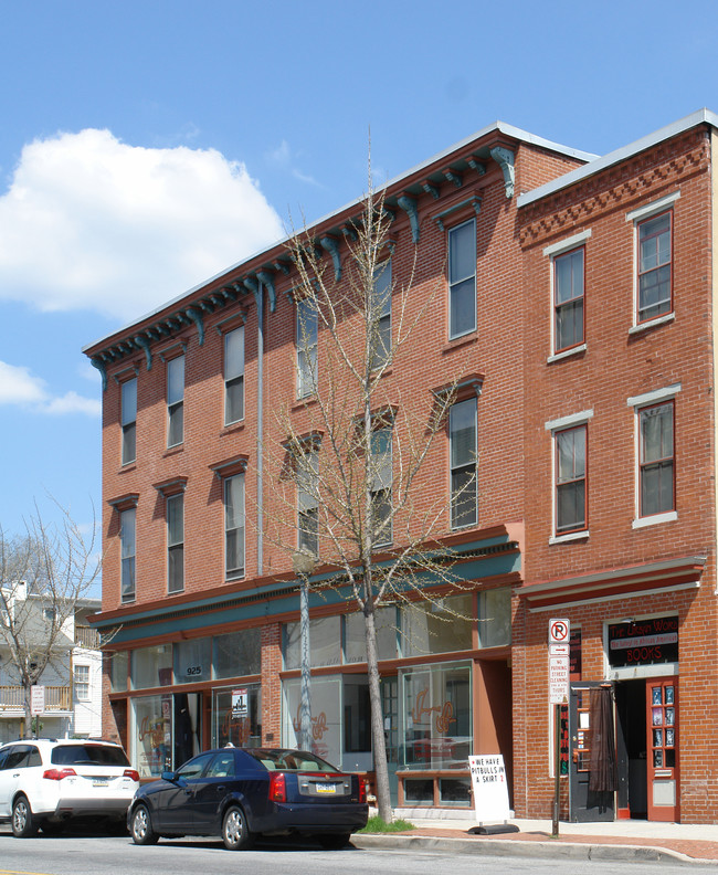 925 N 3rd St in Harrisburg, PA - Foto de edificio - Building Photo